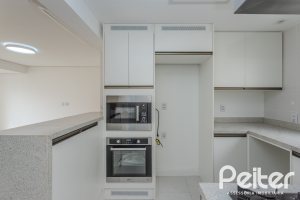 Apartamento à venda com 98m², 2 dormitórios, 1 suíte, 2 vagas, no bairro Tristeza em PORTO ALEGRE