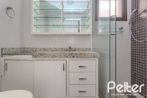 Apartamento à venda com 98m², 2 dormitórios, 1 suíte, 2 vagas, no bairro Tristeza em PORTO ALEGRE