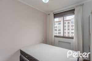 Apartamento à venda com 98m², 2 dormitórios, 1 suíte, 2 vagas, no bairro Tristeza em PORTO ALEGRE