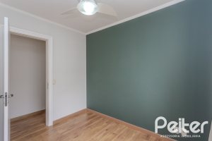 Apartamento à venda com 98m², 2 dormitórios, 1 suíte, 2 vagas, no bairro Tristeza em PORTO ALEGRE