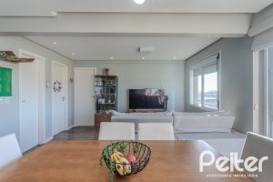 Apartamento à venda com 71m², 2 dormitórios, 1 suíte, 1 vaga, no bairro Cavalhada em PORTO ALEGRE