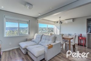 Apartamento à venda com 71m², 2 dormitórios, 1 suíte, 1 vaga, no bairro Cavalhada em PORTO ALEGRE