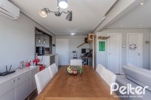 Apartamento à venda com 71m², 2 dormitórios, 1 suíte, 1 vaga, no bairro Cavalhada em PORTO ALEGRE