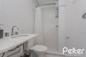 Apartamento à venda com 71m², 2 dormitórios, 1 suíte, 1 vaga, no bairro Cavalhada em PORTO ALEGRE