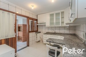 Apartamento à venda com 100m², 2 dormitórios, 1 suíte, 1 vaga, no bairro Tristeza em Porto Alegre