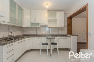Apartamento à venda com 100m², 2 dormitórios, 1 suíte, 1 vaga, no bairro Tristeza em Porto Alegre
