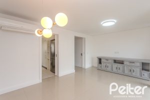 Apartamento à venda com 88m², 3 dormitórios, 1 suíte, 2 vagas, no bairro Tristeza em PORTO ALEGRE