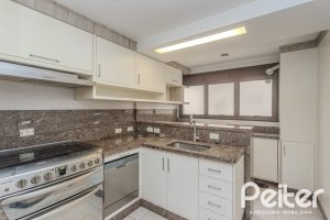 Apartamento à venda com 88m², 3 dormitórios, 1 suíte, 2 vagas, no bairro Tristeza em PORTO ALEGRE