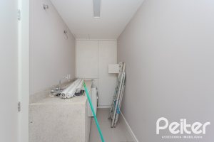 Casa em Condomínio à venda com 400m², 4 dormitórios, 4 suítes, 4 vagas, no bairro Alphaville em PORTO ALEGRE