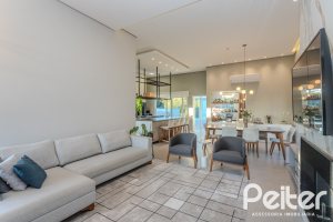 Casa em Condomínio à venda com 206m², 3 dormitórios, 3 suítes, 7 vagas, no bairro Alphaville em PORTO ALEGRE