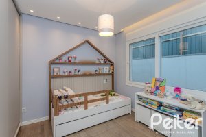 Casa em Condomínio à venda com 206m², 3 dormitórios, 3 suítes, 7 vagas, no bairro Alphaville em PORTO ALEGRE