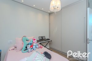 Casa em Condomínio à venda com 206m², 3 dormitórios, 3 suítes, 7 vagas, no bairro Alphaville em PORTO ALEGRE