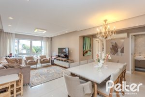 Apartamento à venda com 102m², 3 dormitórios, 1 suíte, 2 vagas, no bairro Tristeza em PORTO ALEGRE