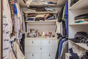 Apartamento à venda com 102m², 3 dormitórios, 1 suíte, 2 vagas, no bairro Tristeza em PORTO ALEGRE