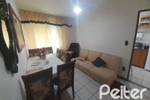 Apartamento à venda com 46m², 2 dormitórios, 1 vaga, no bairro Cavalhada em Porto Alegre