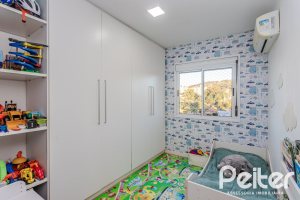 Apartamento à venda com 73m², 3 dormitórios, 1 suíte, 2 vagas, no bairro Tristeza em PORTO ALEGRE
