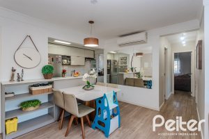 Apartamento à venda com 73m², 3 dormitórios, 1 suíte, 2 vagas, no bairro Tristeza em PORTO ALEGRE