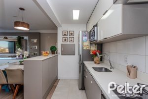 Apartamento à venda com 73m², 3 dormitórios, 1 suíte, 2 vagas, no bairro Tristeza em PORTO ALEGRE