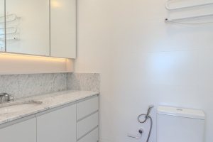 Apartamento à venda com 98m², 3 dormitórios, 1 suíte, 1 vaga, no bairro Cristal em PORTO ALEGRE