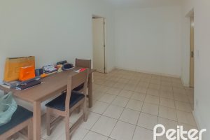 Apartamento à venda com 37m², 1 dormitório, 1 vaga, no bairro Cavalhada em Porto Alegre