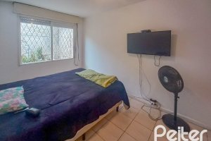 Apartamento à venda com 37m², 1 dormitório, 1 vaga, no bairro Cavalhada em Porto Alegre