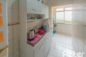 Apartamento à venda com 37m², 1 dormitório, 1 vaga, no bairro Cavalhada em Porto Alegre