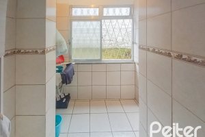 Apartamento à venda com 37m², 1 dormitório, 1 vaga, no bairro Cavalhada em Porto Alegre