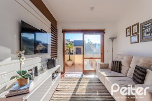 Casa à venda com 379m², 4 dormitórios, 2 suítes, 5 vagas, no bairro Ipanema em Porto Alegre