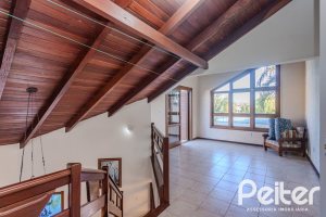 Casa à venda com 379m², 4 dormitórios, 2 suítes, 5 vagas, no bairro Ipanema em Porto Alegre