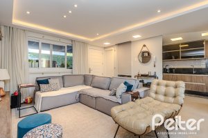 Casa em Condomínio à venda com 208m², 3 dormitórios, 1 suíte, 2 vagas, no bairro Tristeza em Porto Alegre