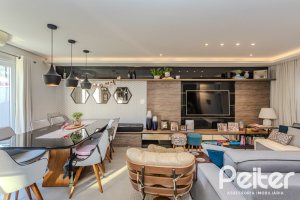 Casa em Condomínio à venda com 208m², 3 dormitórios, 1 suíte, 2 vagas, no bairro Tristeza em Porto Alegre