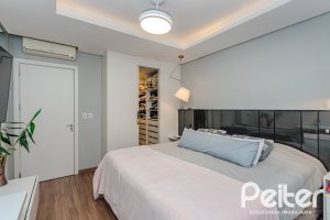 Casa em Condomínio à venda com 208m², 3 dormitórios, 1 suíte, 2 vagas, no bairro Tristeza em Porto Alegre
