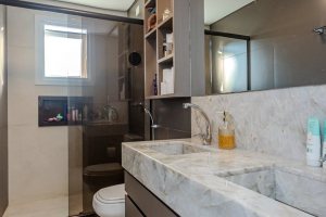 Casa em Condomínio à venda com 208m², 3 dormitórios, 1 suíte, 2 vagas, no bairro Tristeza em Porto Alegre