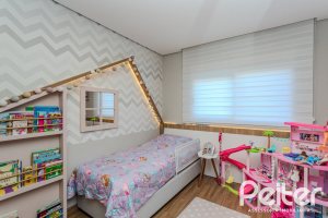 Casa em Condomínio à venda com 208m², 3 dormitórios, 1 suíte, 2 vagas, no bairro Tristeza em Porto Alegre