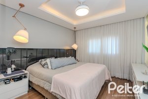 Casa em Condomínio à venda com 208m², 3 dormitórios, 1 suíte, 2 vagas, no bairro Tristeza em Porto Alegre