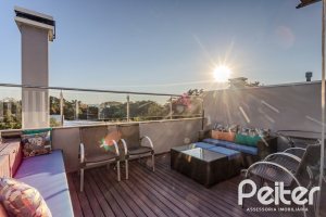Casa em Condomínio à venda com 208m², 3 dormitórios, 1 suíte, 2 vagas, no bairro Tristeza em Porto Alegre