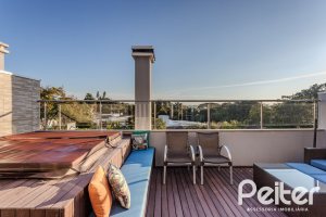 Casa em Condomínio à venda com 208m², 3 dormitórios, 1 suíte, 2 vagas, no bairro Tristeza em Porto Alegre