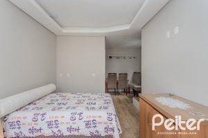 Casa à venda com 280m², 4 dormitórios, 2 suítes, 6 vagas, no bairro Cidade Baixa em Porto Alegre