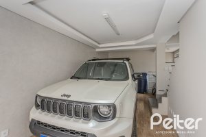 Casa à venda com 280m², 4 dormitórios, 2 suítes, 6 vagas, no bairro Cidade Baixa em Porto Alegre