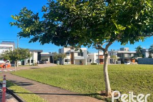Terreno em condomínio à venda com 682m², no bairro Alphaville em PORTO ALEGRE
