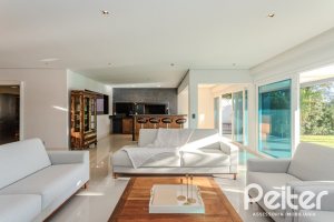 Casa em Condomínio à venda com 361m², 3 dormitórios, 3 suítes, no bairro Terra Ville em PORTO ALEGRE