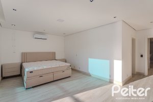 Casa em Condomínio à venda com 361m², 3 dormitórios, 3 suítes, no bairro Terra Ville em PORTO ALEGRE