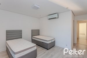 Casa em Condomínio à venda com 361m², 3 dormitórios, 3 suítes, no bairro Terra Ville em PORTO ALEGRE