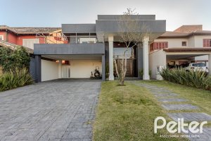 Casa em Condomínio à venda com 361m², 3 dormitórios, 3 suítes, no bairro Terra Ville em PORTO ALEGRE