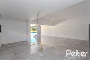 Casa em Condomínio à venda com 392m², 4 dormitórios, 4 suítes, 4 vagas, no bairro Terra Ville em PORTO ALEGRE
