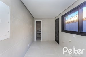 Casa em Condomínio à venda com 392m², 4 dormitórios, 4 suítes, 4 vagas, no bairro Terra Ville em PORTO ALEGRE