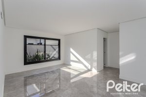 Casa em Condomínio à venda com 392m², 4 dormitórios, 4 suítes, 4 vagas, no bairro Terra Ville em PORTO ALEGRE