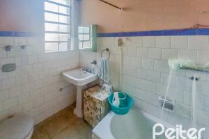 Apartamento à venda com 62m², 2 dormitórios, no bairro Partenon em Porto Alegre