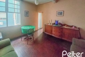 Apartamento à venda com 62m², 2 dormitórios, no bairro Partenon em Porto Alegre