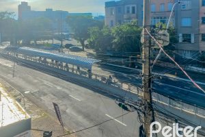 Apartamento à venda com 62m², 2 dormitórios, no bairro Partenon em Porto Alegre